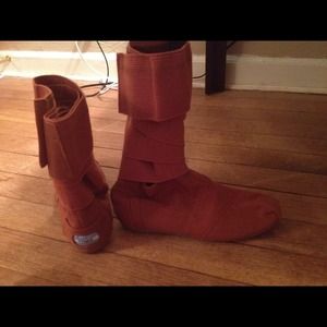 🌟Toms women's wrap  Boots size 7.5, like new