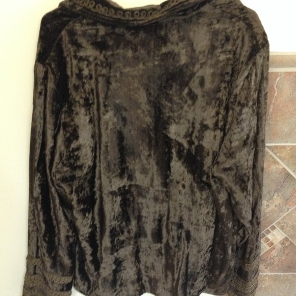 Beautiful brown embellished jacket - Picture 2 of 4