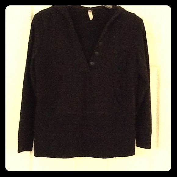 Old navy maternity pullover sweatshirt
