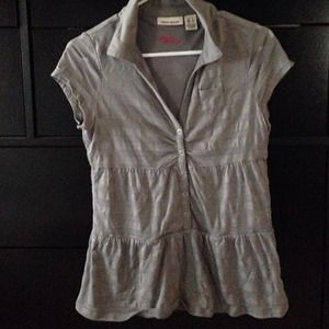 DKNY grey top snap buttons sz small