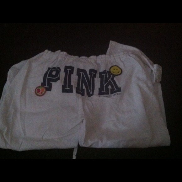 ⛔️SOLD⛔️Victorias Secret Pink PJ capris
