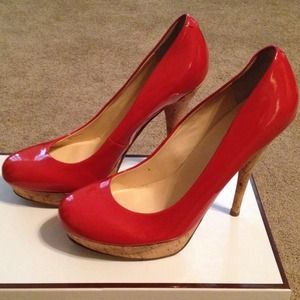 Orange patent leather platform pumps