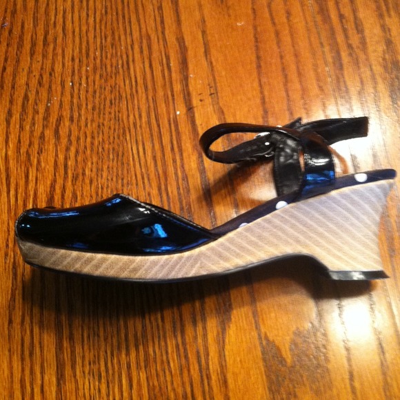 Nine West peek a boo toe sandals