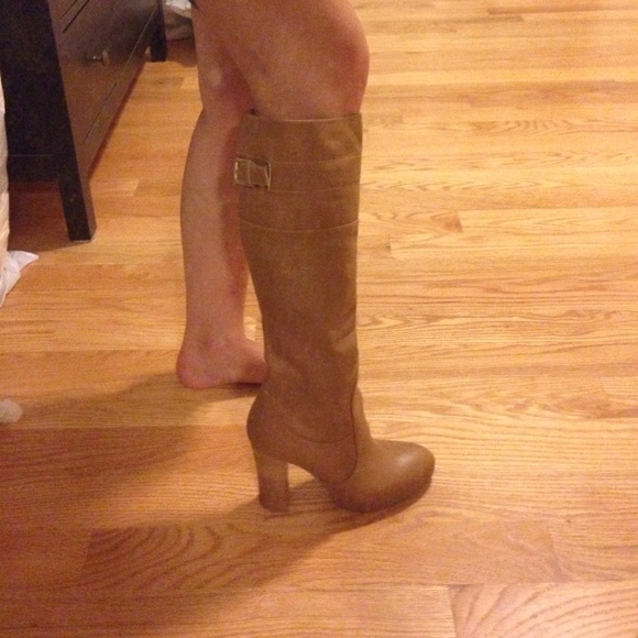 Kelsi Dagger Brown Heeled Boots - Picture 4 of 4