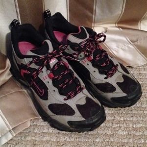 Nike Trailframe! On hold for Kiki