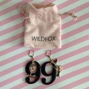 🎉Host Pick🎉 wild fox #9 earrings!
