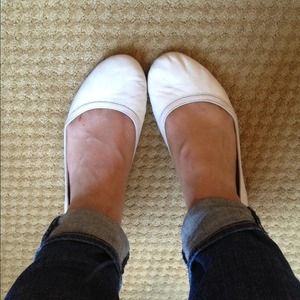 Reserved Frye Flats for jkm12345