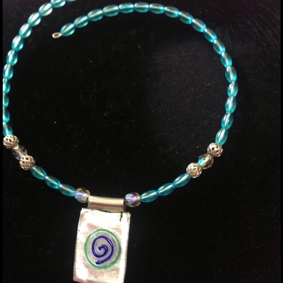 FLASH SALE Art glass necklace & bracelet set - Picture 3 of 3