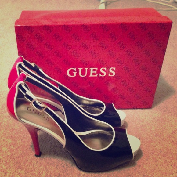 REDUCED PRICE! Edgy Platform Pumps