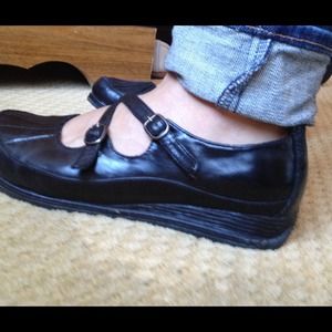 💥RESERVED💥Dansko Mary Janes for @lovewoekout