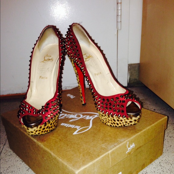 Christian Louboutins 39.5 - Picture 2 of 3