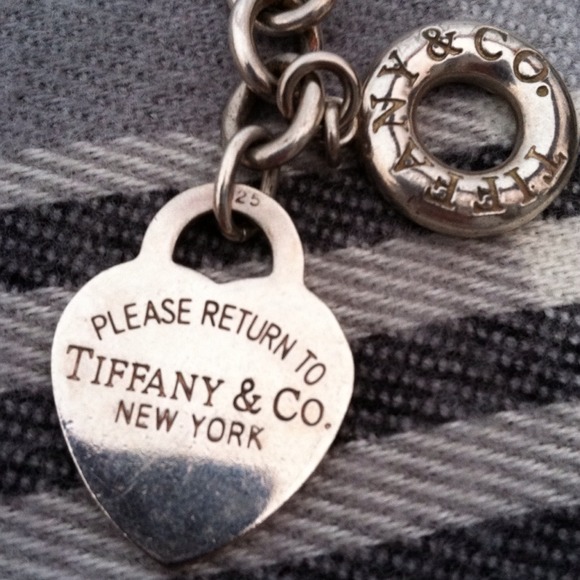 SOLD! Tiffany & CO toggle heart necklace