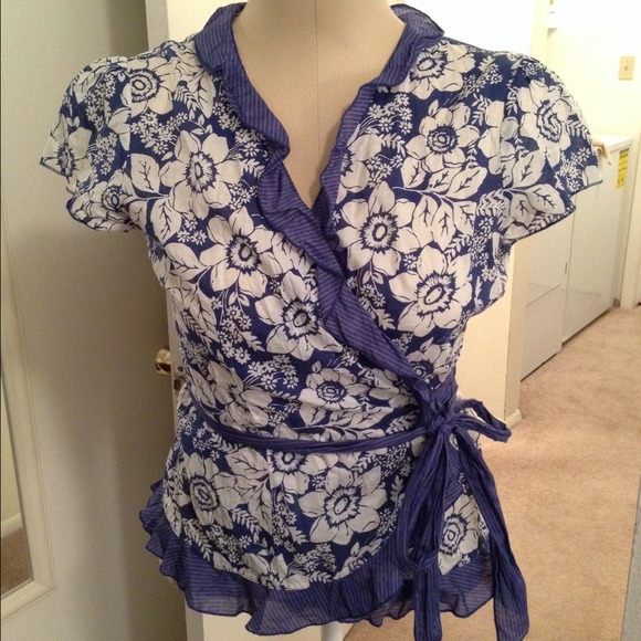 REDUCED PRICE: Floral Wrap Top - Picture 1 of 4