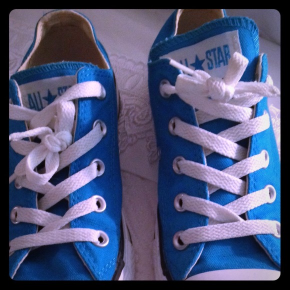 Blue converse.