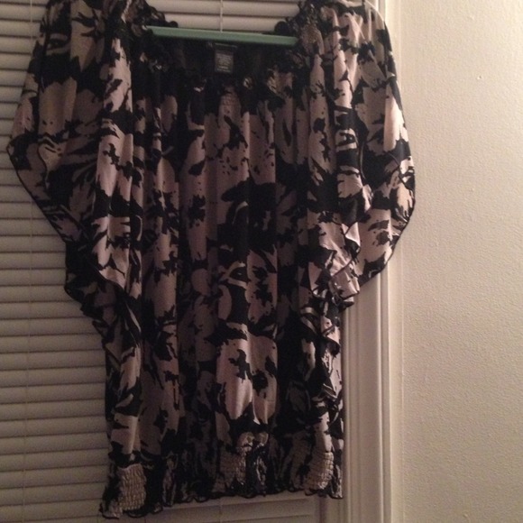 SOLD in a bundle Tan floral shirt