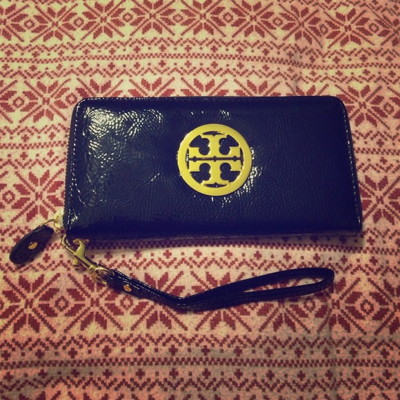 TRADED - Picture 1 of 4