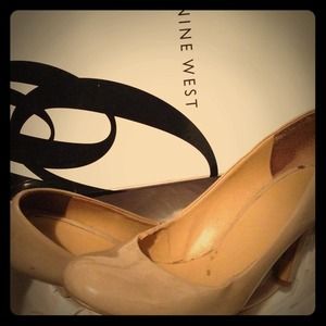 Nine West nude 3 inch heels