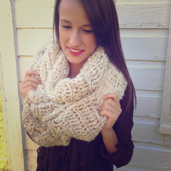 Accessories - Crotchet infinity scarf - RESERVED