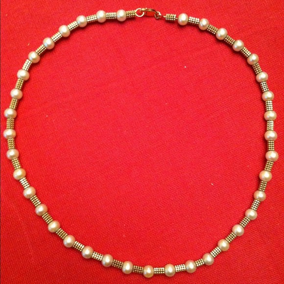 14k gold and pearl necklace