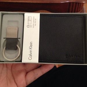 Calvin Klein wallet and key holder set