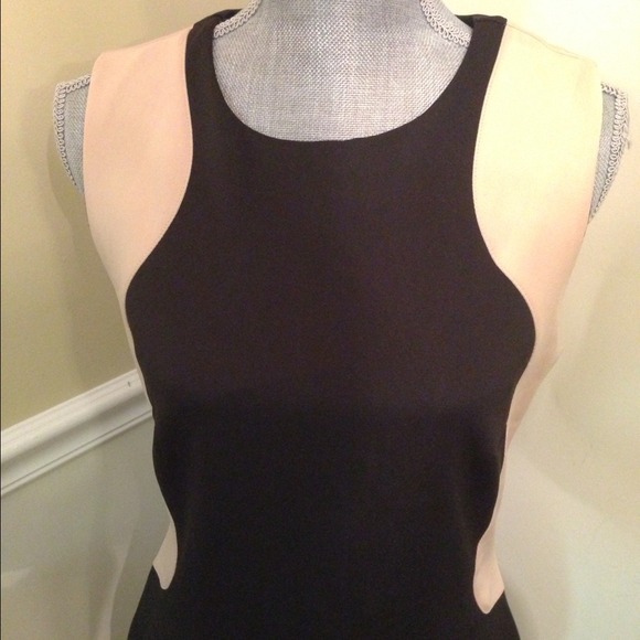 ⚡️Sale⚡️W118 by Walter Baker Scuba Sheath Dress - Picture 2 of 4