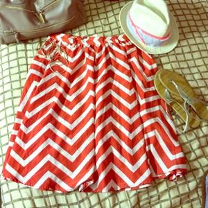 🚫sold🚫🍁Orange Chevron Skirt🍂