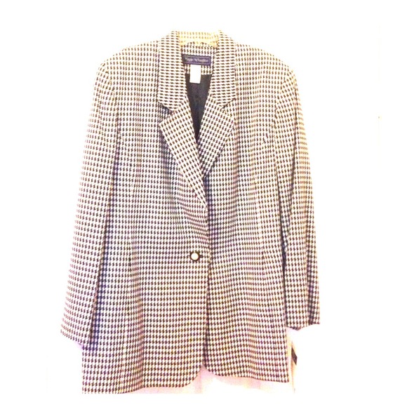 Maggie McNaughtin Blazer
