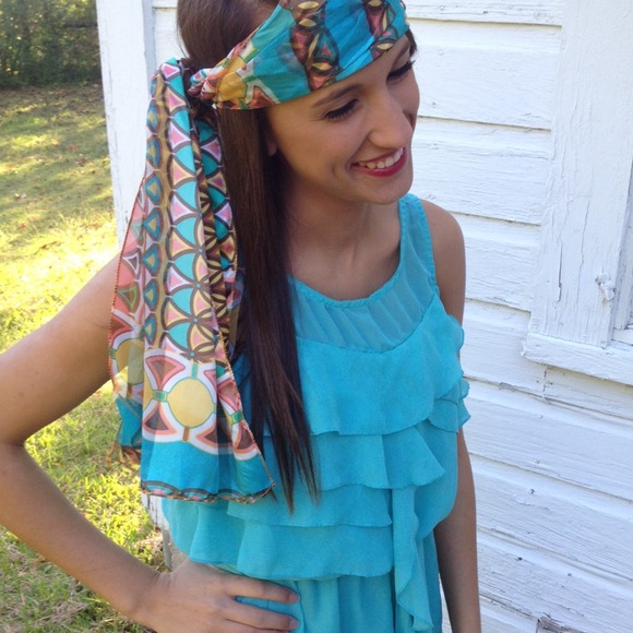Scarf - Picture 4 of 4