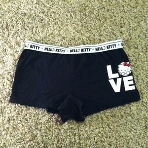 Included in bundle! 4 @arieledear! HK shorts