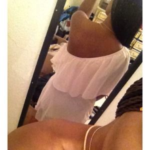 Cream off the shoulder dress. 💐💐