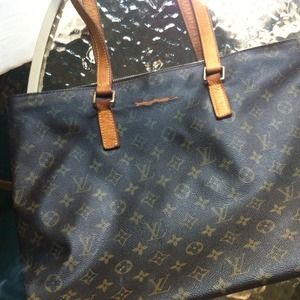 Vintage Authentic LV Cabas-Mezzo Monogram