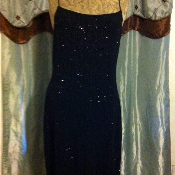 Dresses & Skirts - "✂✂Sparkle" Black party dress