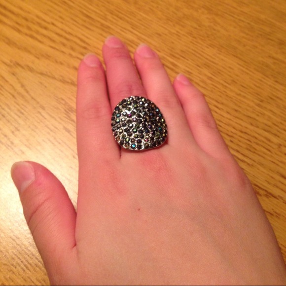 Ring - Picture 4 of 4