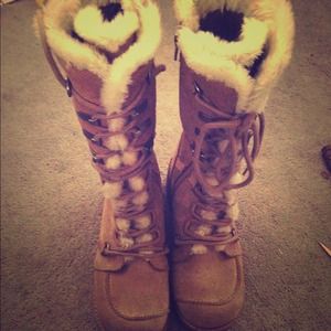 Report 7.5 boots uggs like urban lace up