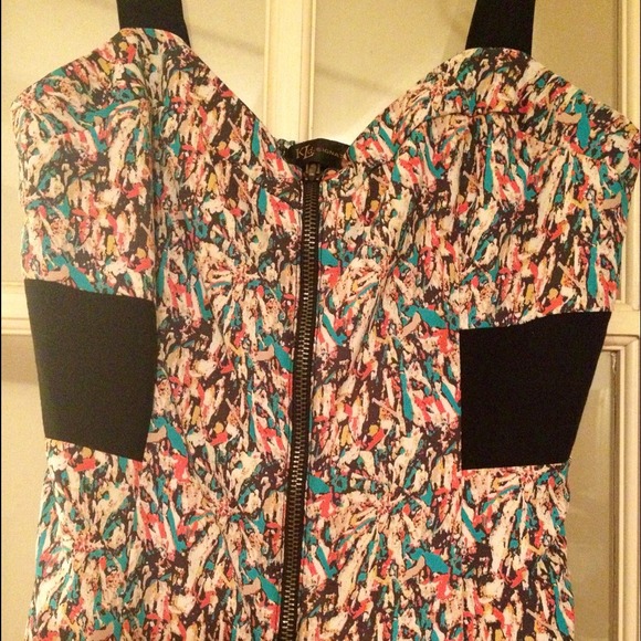 MAKE AN OFFER 🎉KLD Signature Cocktail Dress - Picture 2 of 3