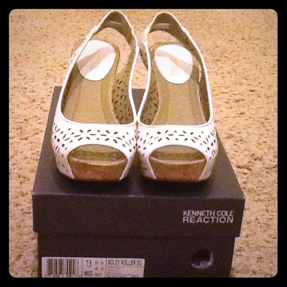 Kenneth Cole Soley Roller Wedge Sandals