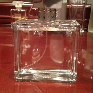 ⭐️HOLD⭐️Like new Ralph Lauren Romance perfume!