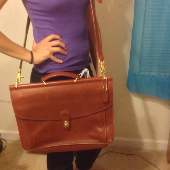 100% authentic Vintage COACH sactual
