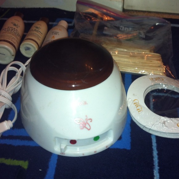 Gigi wax system