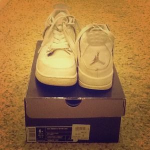 2006 AIR JORDAN RETRO 4 PURE MONEY AUTHENTIC
