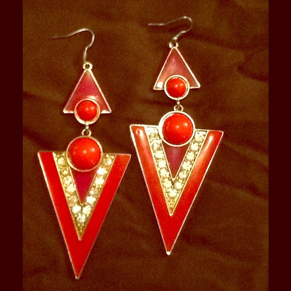 Retro style earrings