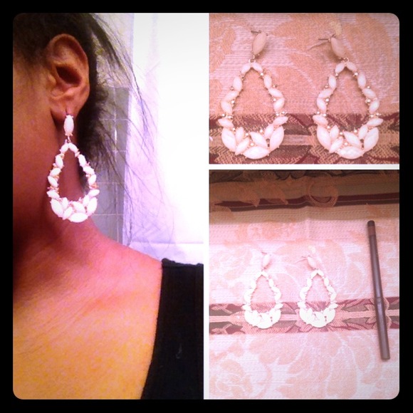 Beautiful earring!