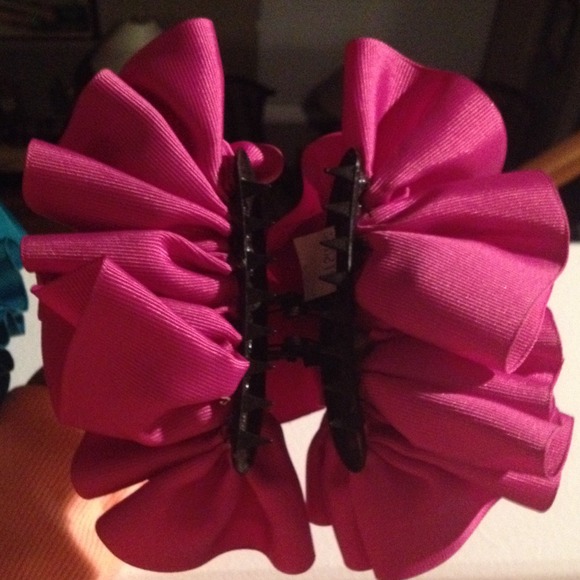 🆕Vintage Scrunchie Ribbon Clips🆕 - Picture 4 of 4