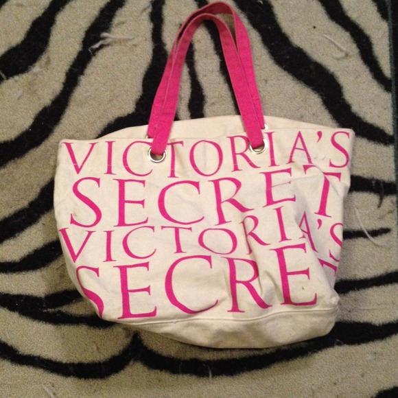 ❌SOLD❌ Limited edition Victoria's Secret Beach Bag