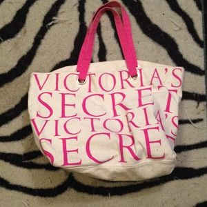 ❌SOLD❌ Limited edition Victoria's Secret Beach Bag