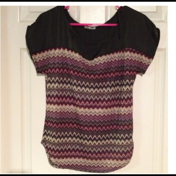 Chevron Top