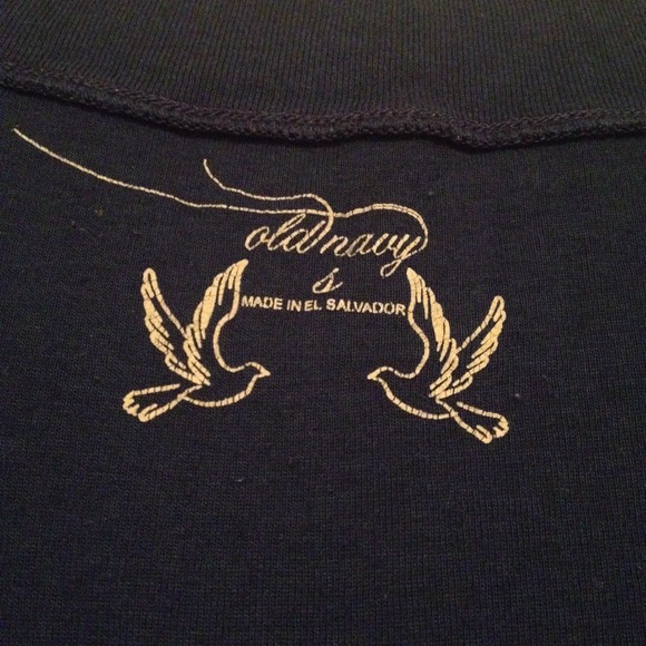 Blue Old Navy Vneck tee small - Picture 3 of 3