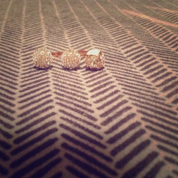 HENRI BENDEL 3 finger ring -rose gold