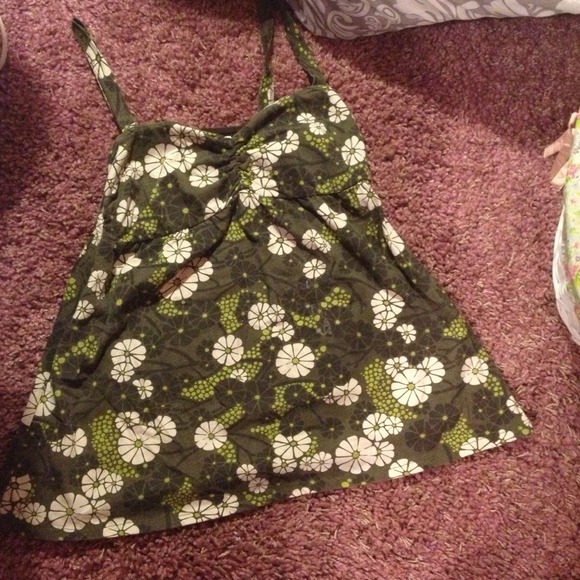 Adorable flower tank