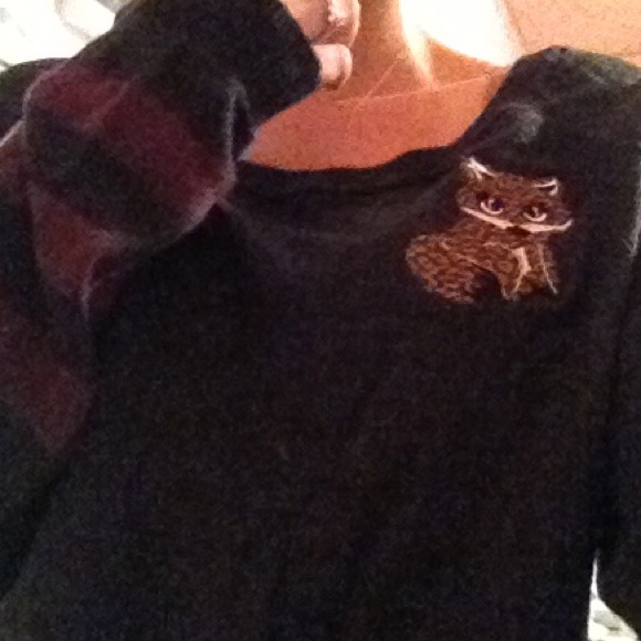 SOLD! Fox sweater! - Picture 1 of 3